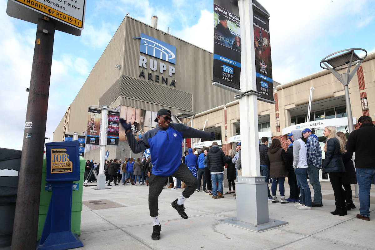 Rupp Arena. 

The UK men's basketball team beat Kansas 71-63 at Rupp Arena on Saturday, January 26, 2019.


Photo By Barry Westerman | UK Athletics