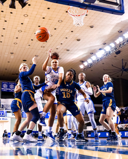 Treasure Hunt. 

Kentucky beats La Salle 74-52.

Photo by Eddie Justice| UK Athletics