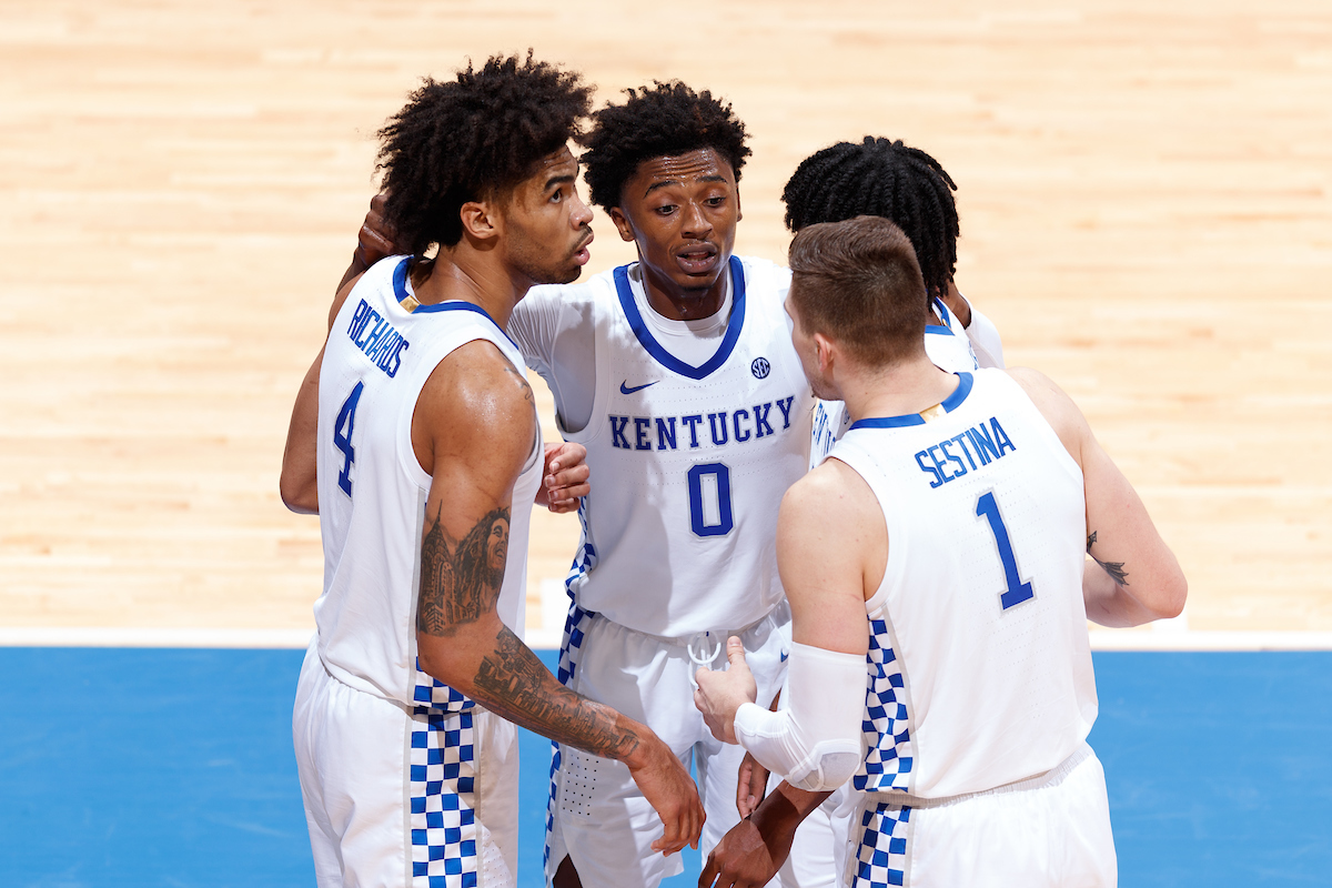 Team.

Kentucky beat Mount St. Mary?s 82-62.


Photo by Elliott Hess | UK Athletics