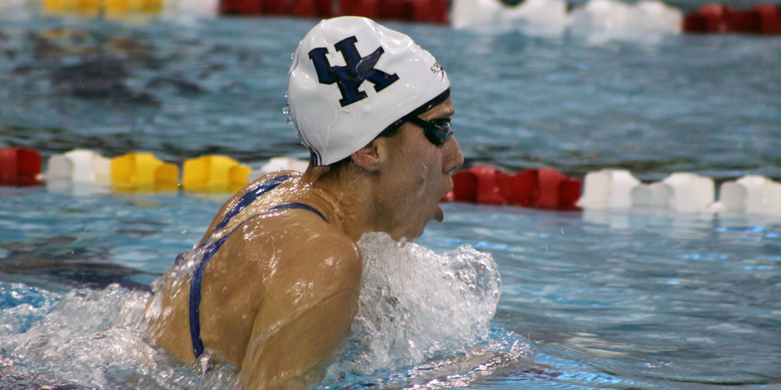 Galyer Breaks 200 IM Record as UK Opens OSU Invite