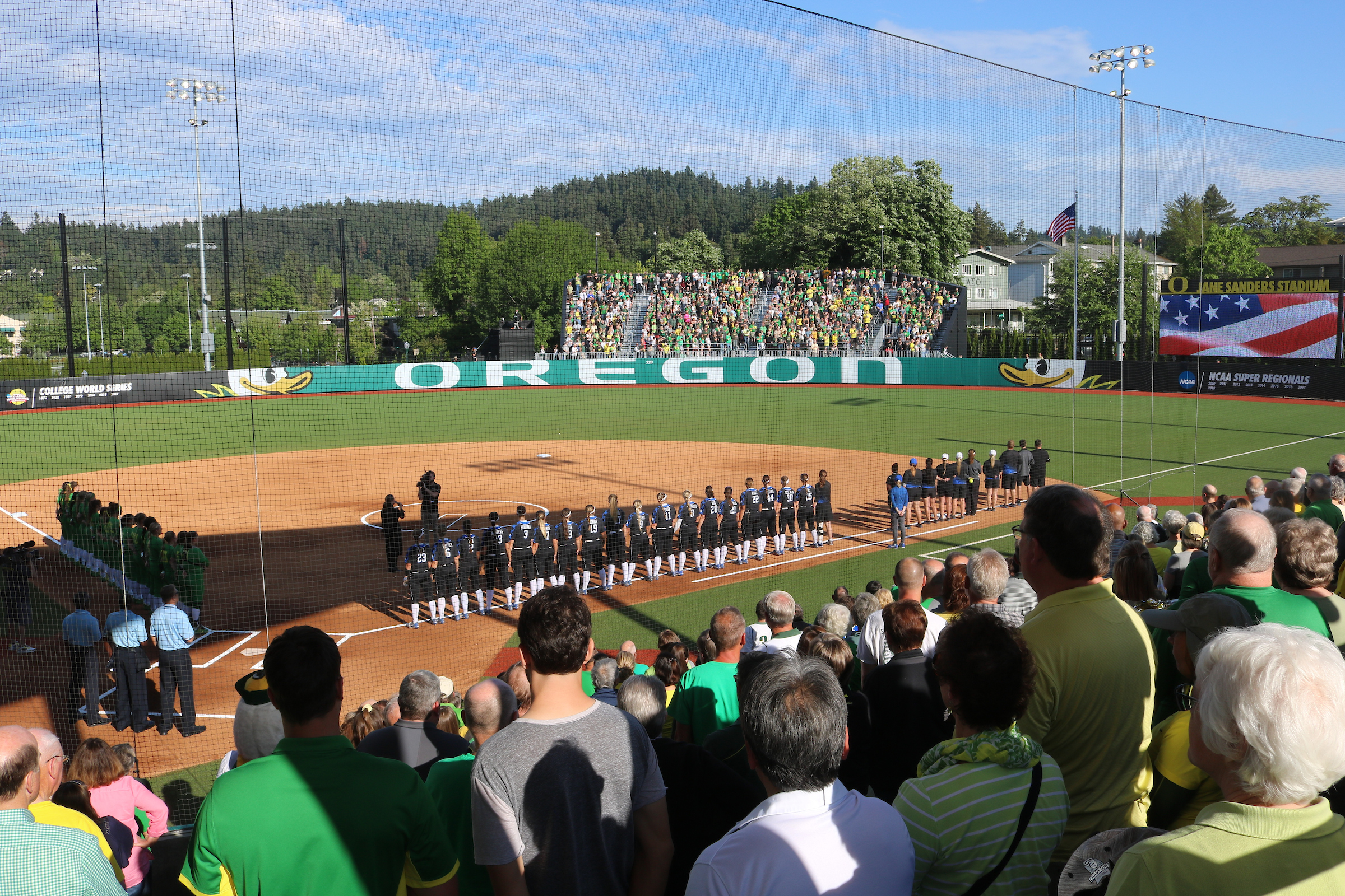 Softball Super Regional at Oregon Game 1