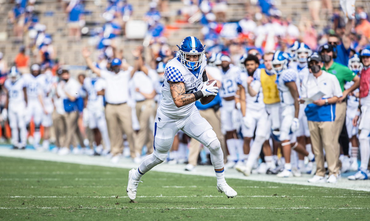 Keaton Upshaw

Kentucky falls to Florida, 34-10.

Photo by Jacob Noger | UK Football