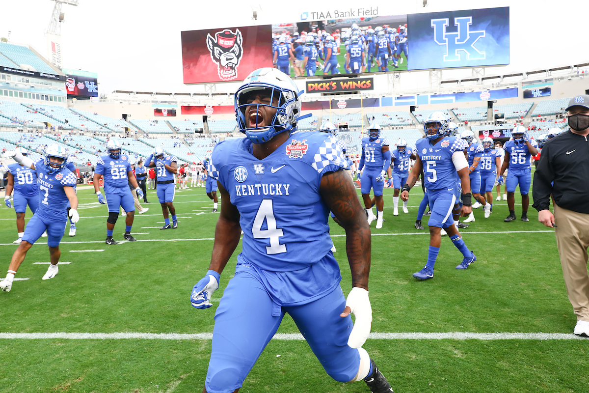 JOSH PASCHAL.

Kentucky beats NC State, 23-21, to win the TaxSlayer Gator Bowl.

Photo by Elliott Hess | UK Athletics