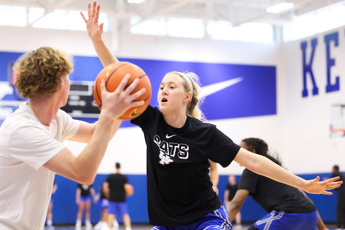 Women's Basketball Practice Photo Gallery (Aug. 29)