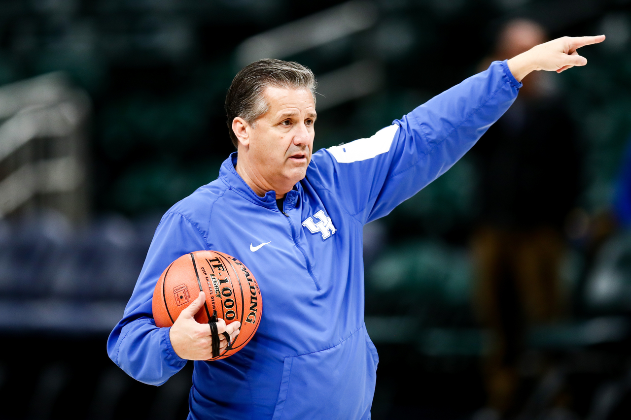 Coach Calipari.

Bankers Life Fieldhouse practice.


Photo by Elliott Hess | UK Athletics