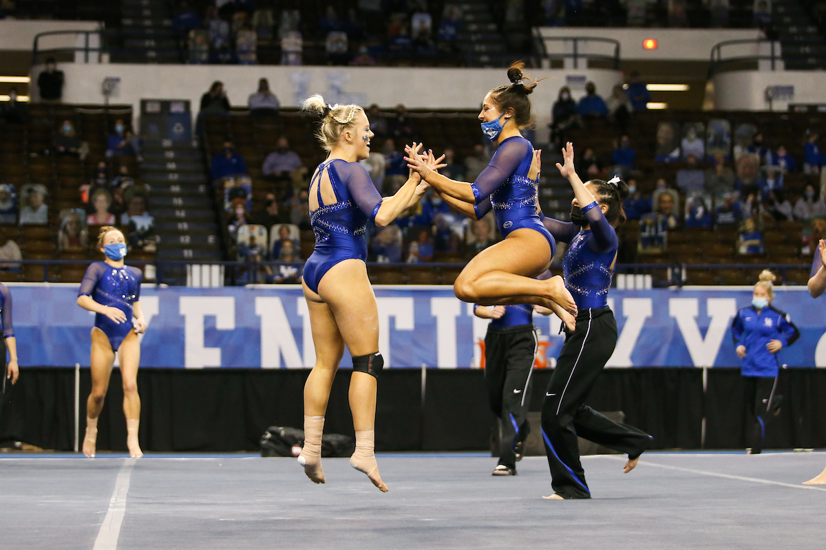 Bailey Bunn and Isabella Magnelli.

Kentucky falls to Alabama 196.775 - 196.350.

Photo by Hannah Phillips | UK Athletics