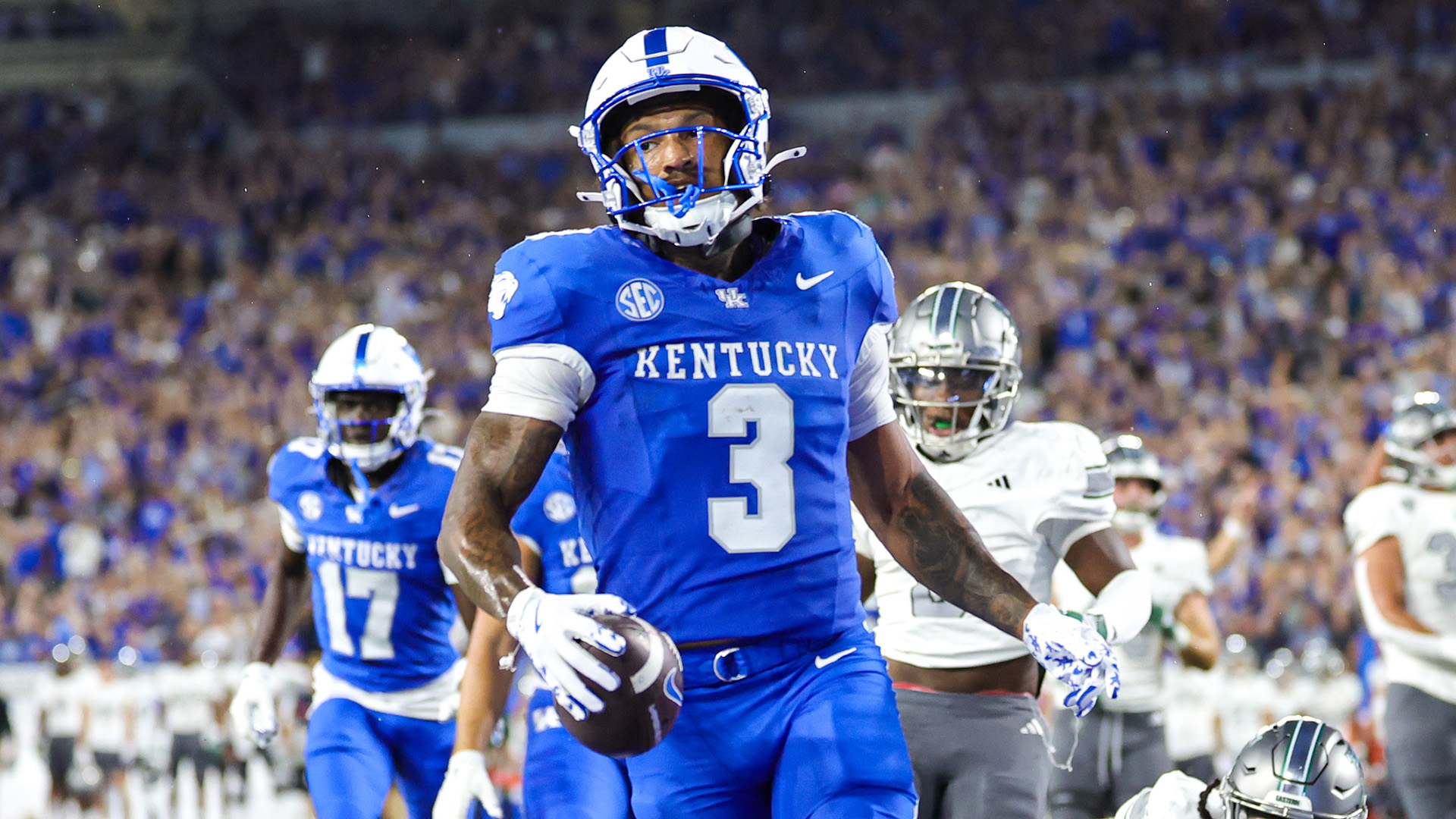 Ground Game Leads Kentucky Past Eastern Michigan