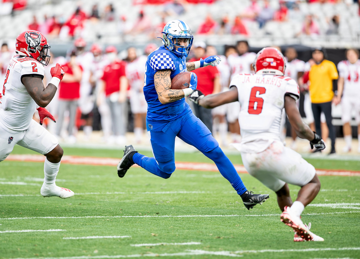 Keaton Upshaw

Kentucky beats NC State 23-21

Photo by Jacob Noger | UK Football