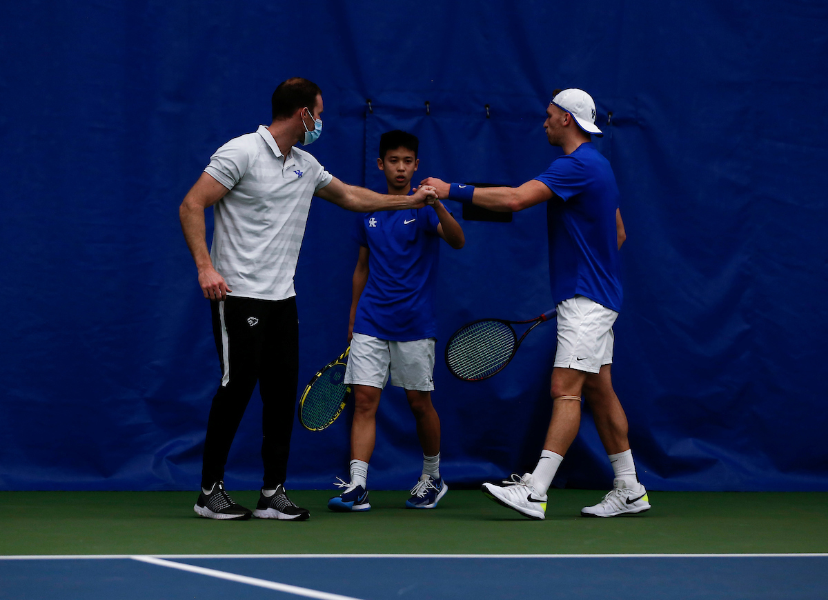 Coach Matthew Gordon, Ying-Ze Chen, and Millen Hurrion.

Kentucky beats Notre Dame.

Photo by Sarah Caputi | UK Athletics