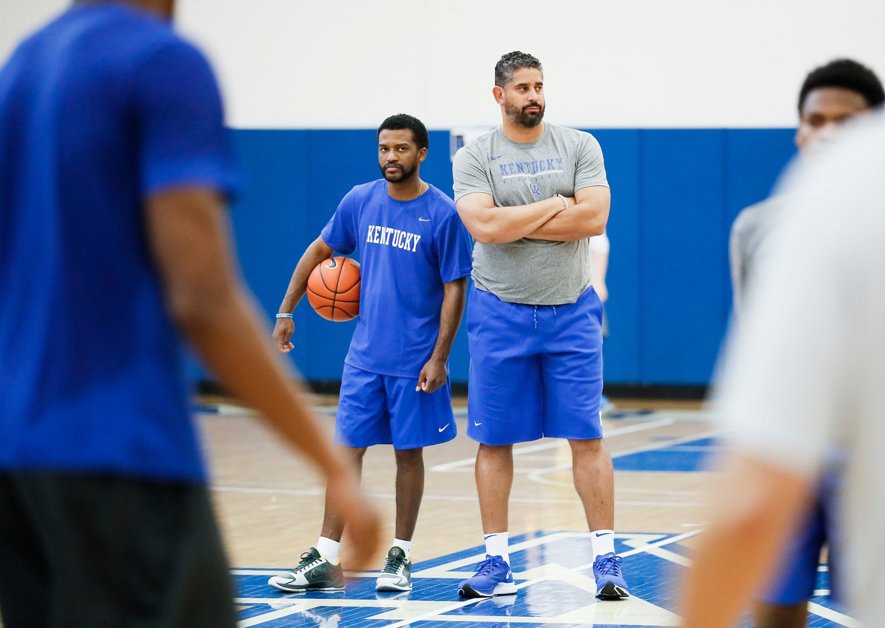 Jai Lucas. Orlando Antigua.

Summer practice.

Photo by Chet White | UK Athletics