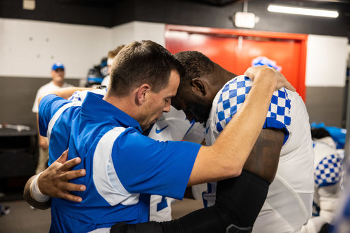 Kentucky falls to Georgia 30-13

Photo by Jacob Noger | UK Athletics