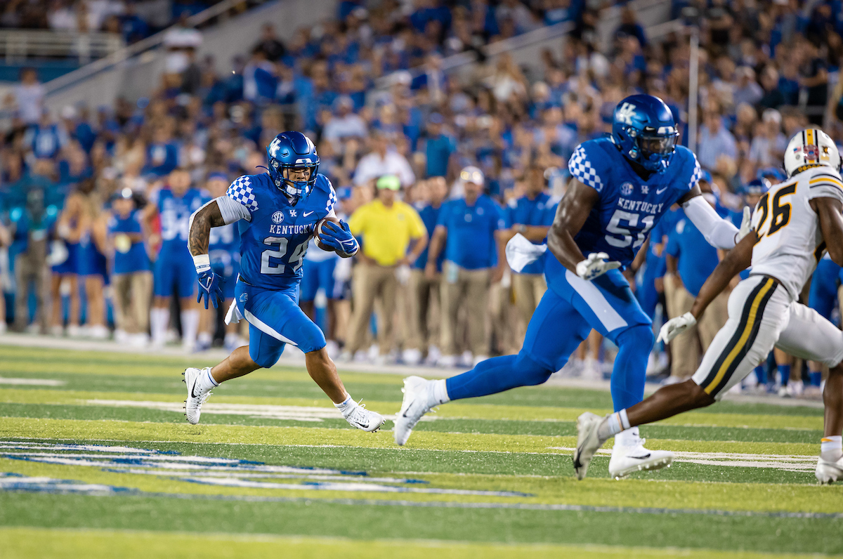 Chris Rodriguez Jr.

UK defeats Mizzou 35-28

Photo By Jacob Noger | UK Football