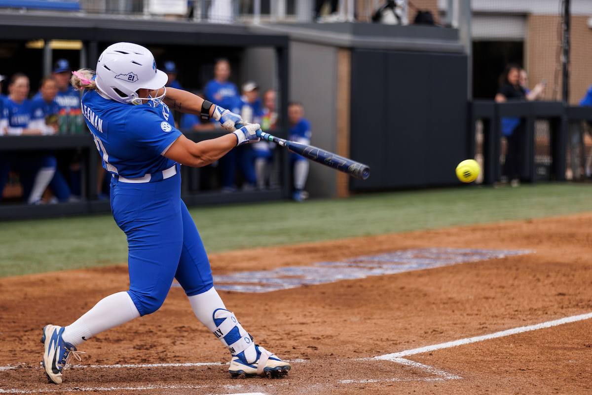 Sleeman Hammers Homer in 10-2 Loss to Georgia on Friday