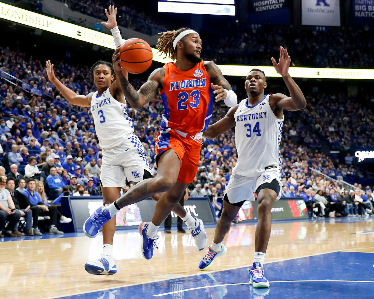 TyTy Washington Jr. Oscar Tshiebwe.

Kentucky beat Florida 78-57.

Photos by Chet White | UK Athletics