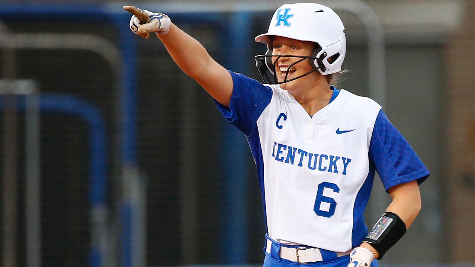 Schaper Powers UK Offense to Quick Start in Friday Victory