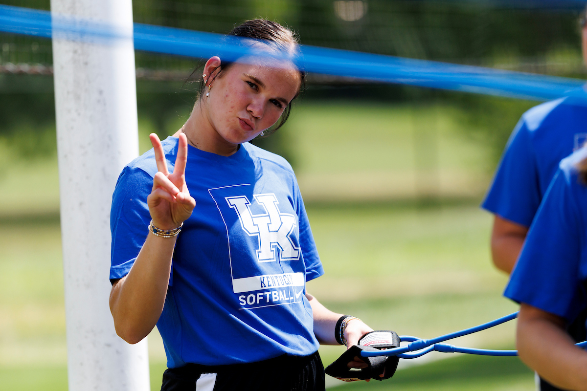 Hailey Nutter Throws Second No-Hitter in 8-0 Win Sunday