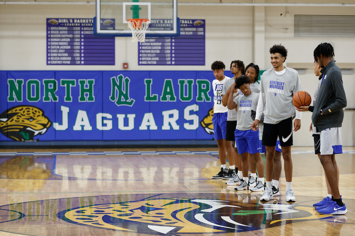 Jacob Toppin.

Men’s basketball camp at North Laurel High School in London, Kentucky.

Photo by Elliott Hess | UK Athletics