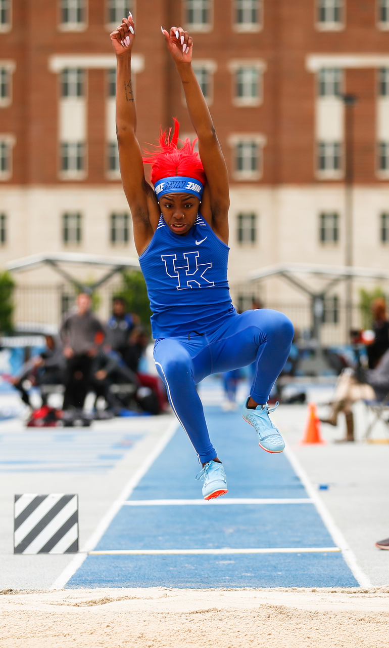 ZHANE SMITH.

UK Track and Field Senior Day

Photo by Isaac Janssen | UK Athletics