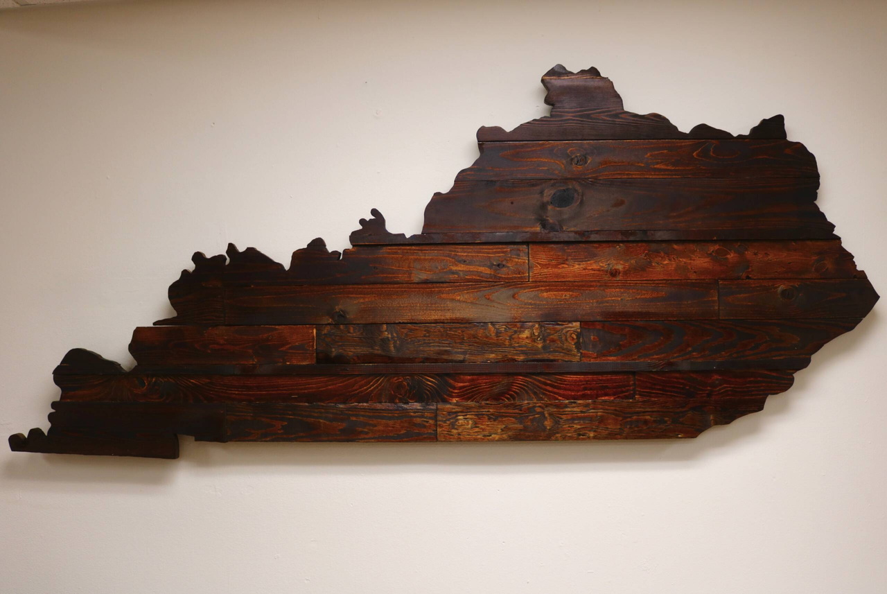 The UK Rifle team toured the new Wendell & Vickie Bell team room on Monday.