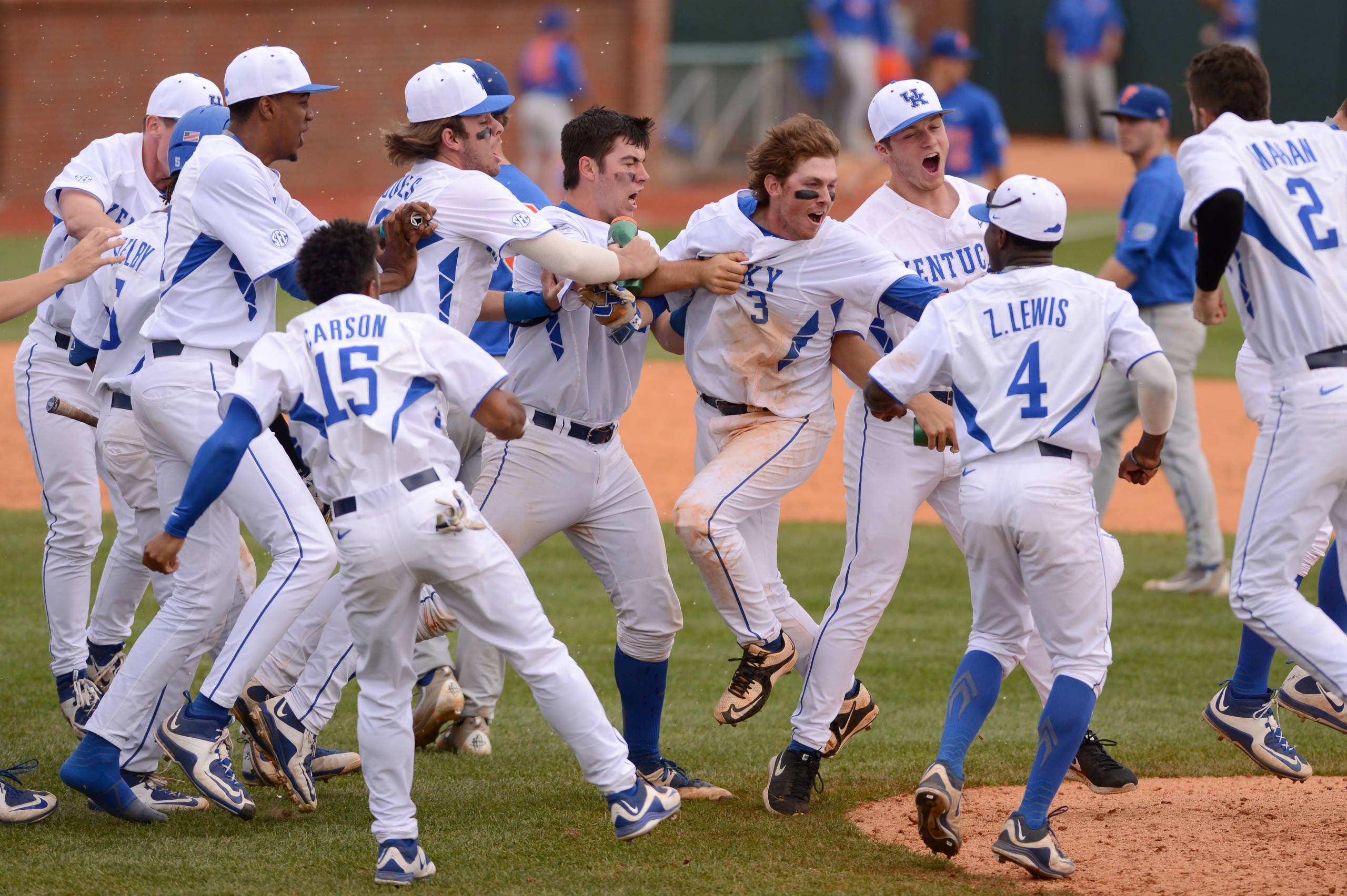 Baseball vs. Florida (3/27/16) -- Photo Gallery