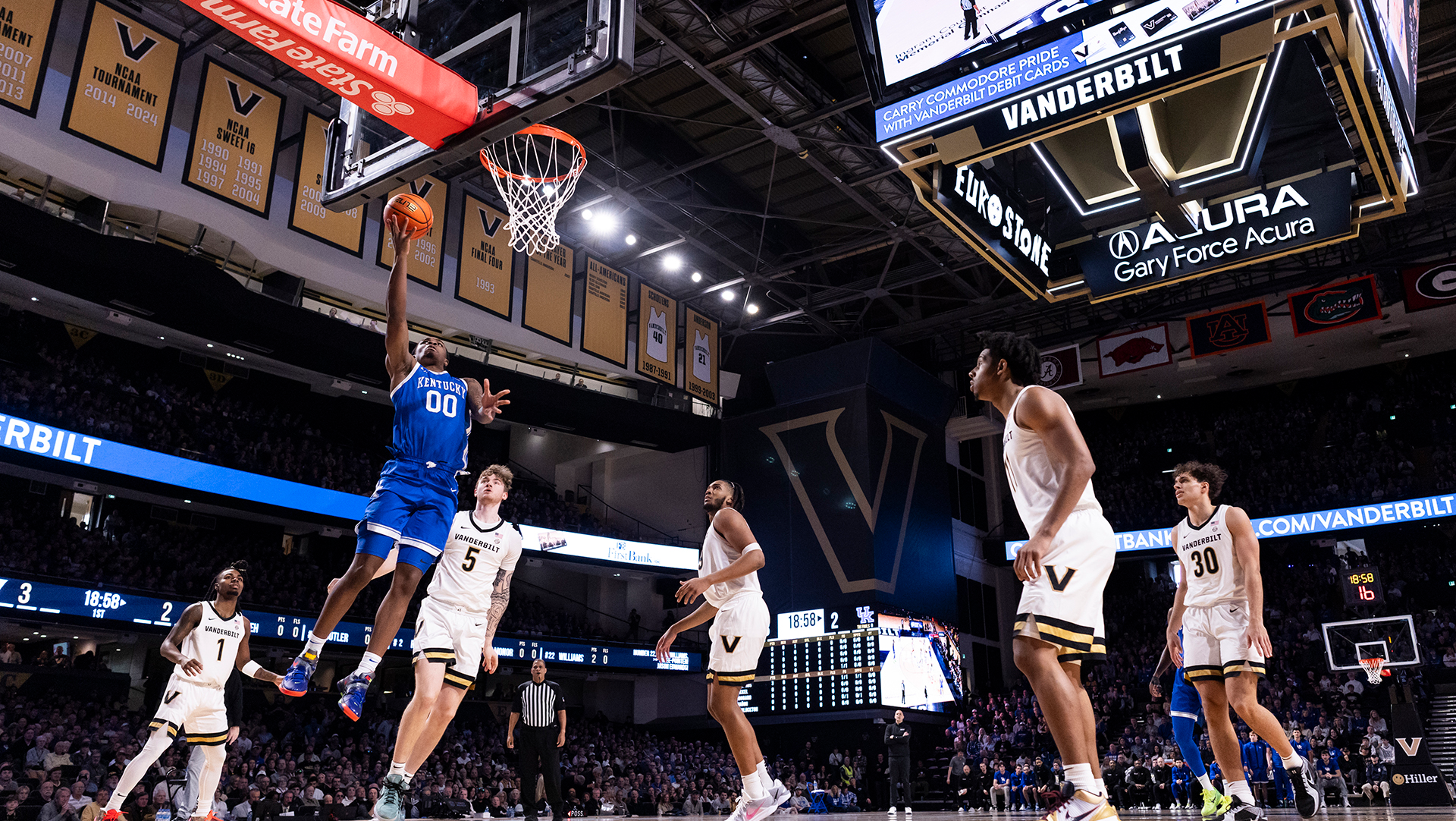 No. 9 Kentucky Falls at Vanderbilt on Saturday