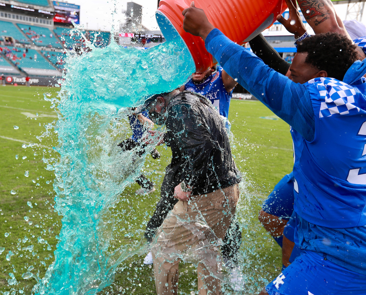 Coach Mark Stoops

Kentucky beats NC State 23-21

Photo by Jacob Noger | UK Football