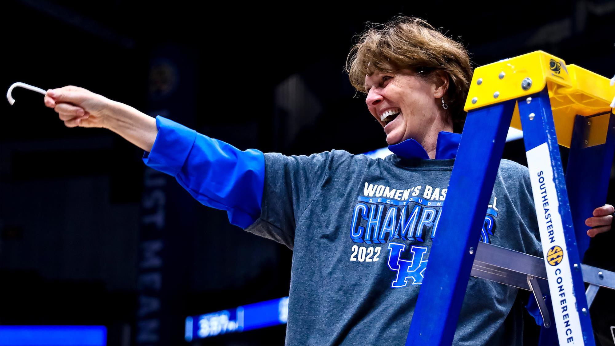 Gail Goestenkors Announces End to On-Court Coaching Career