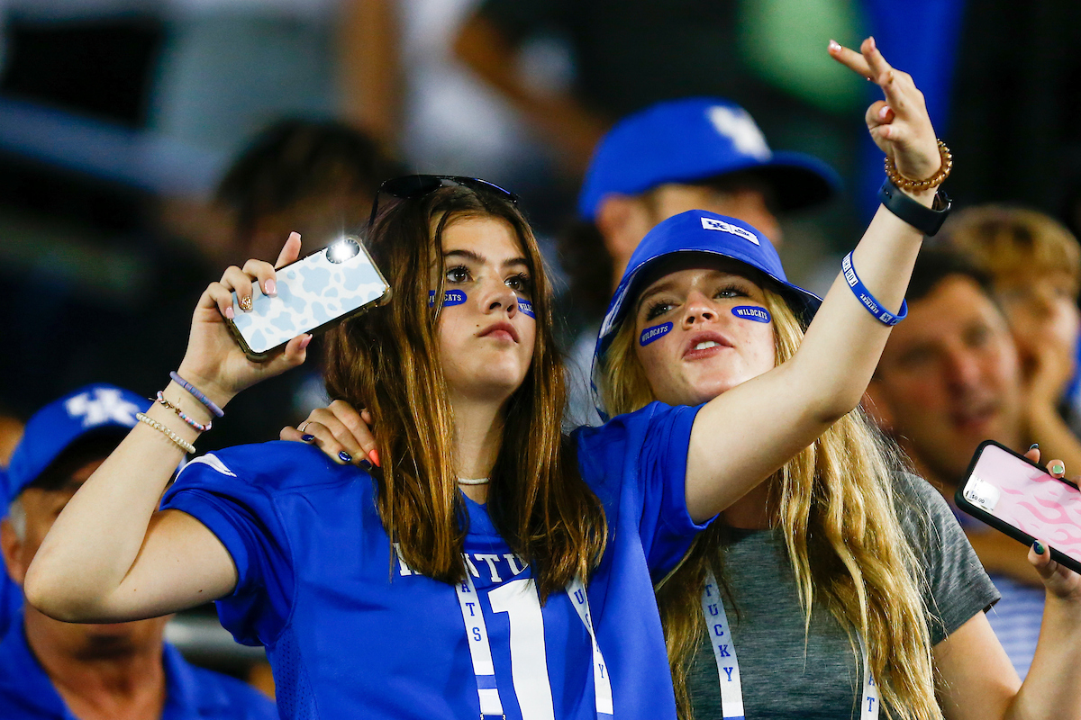 UK Fans. 

UK beat LSU 42-21.

Photo By Barry Westerman | UK Athletics