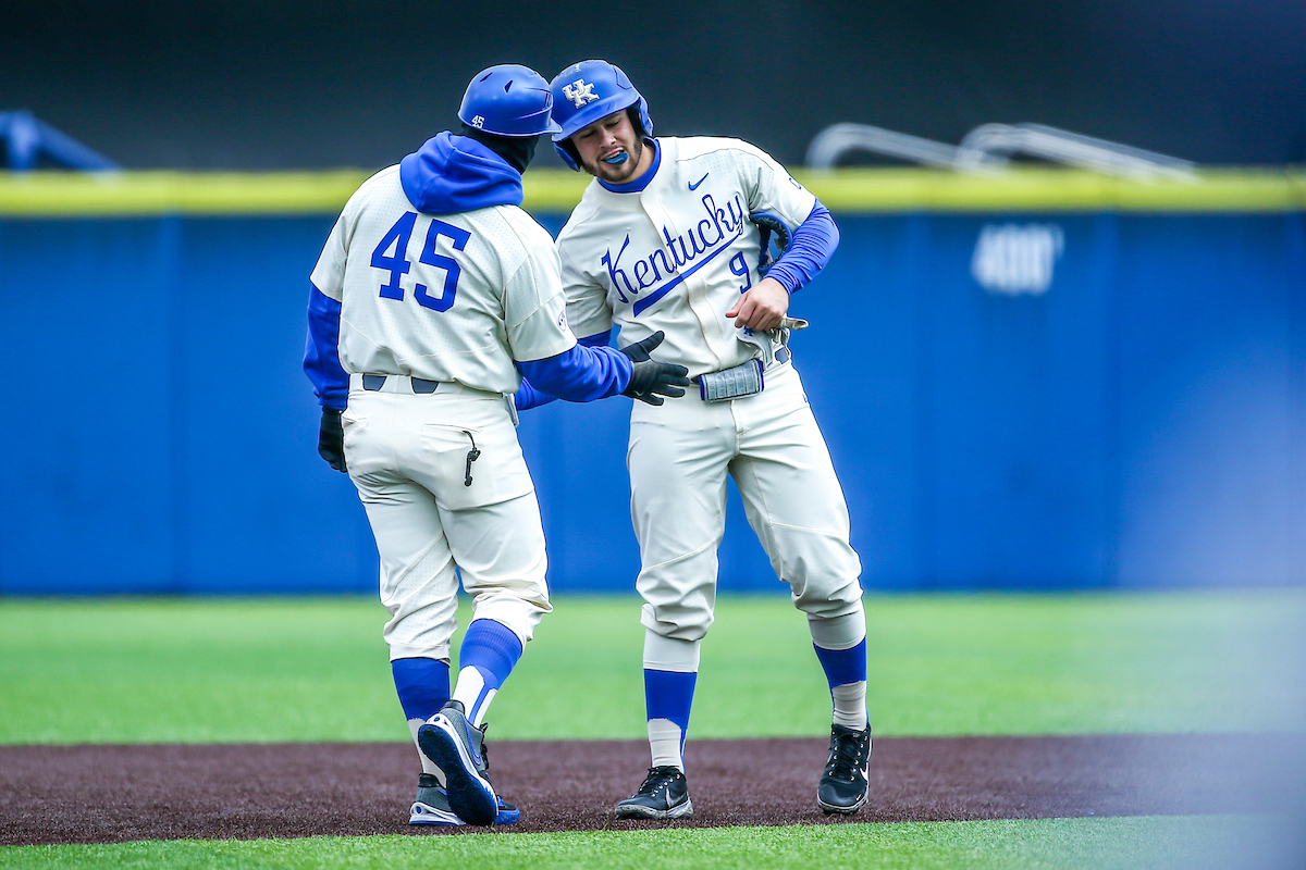 Coach Nick Ammirati and Alonzo Rubalcaba.

Kentucky beats Georgia 10-8.

Photo by Sarah Caputi | UK Athletics