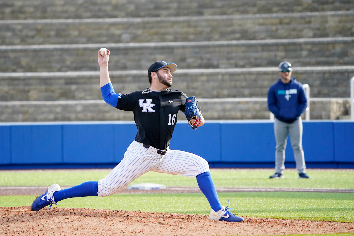 Kentucky Hosts Cincinnati and Murray State in Midweek Games