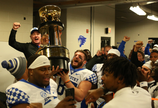 CJ Conrad

Kentucky Football beats Louisville at Cardinal Stadium 56-10.


Photo By Barry Westerman | UK Athletics