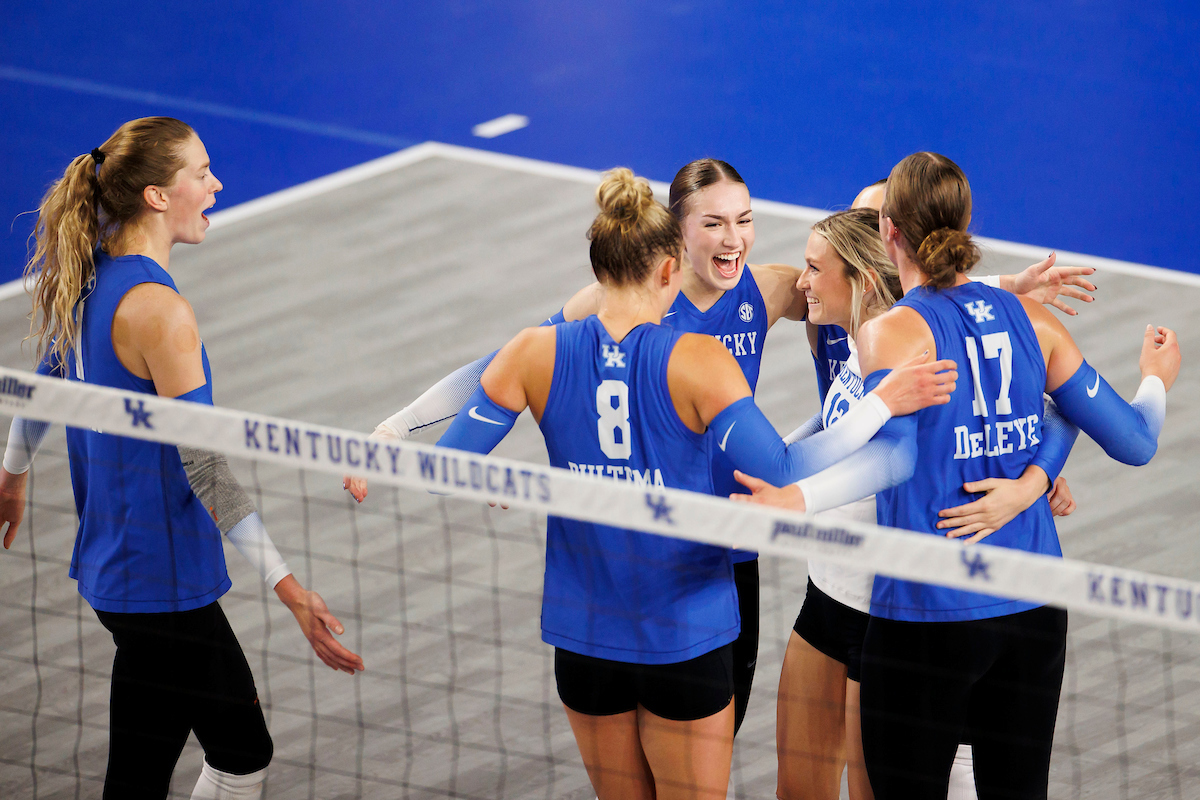 Kentucky-Louisville Volleyball Photo Gallery