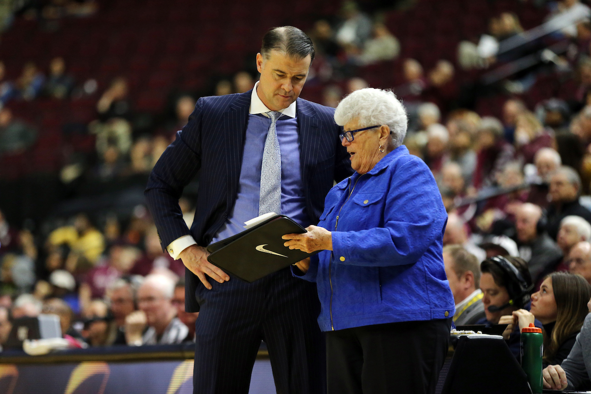 Matthew Mitchell, Lin Dunn

The University of Kentucky women's basketball team falls to Texas A&M on January 4, 2018 at Reed Arena. 

Photo by Britney Howard | UK Athletics