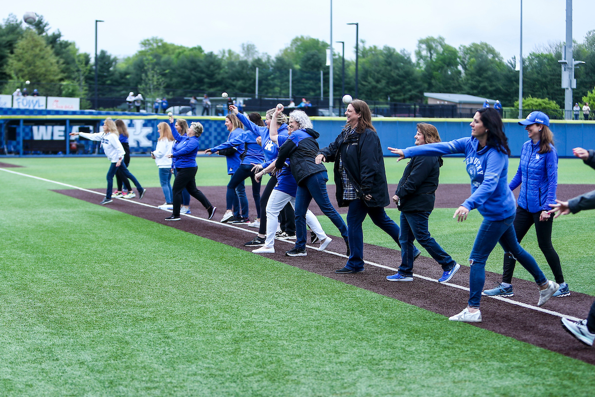 Baseball Moms.

Kentucky loses to Tennessee 7-2.

Photo by Sarah Caputi | UK Athletics