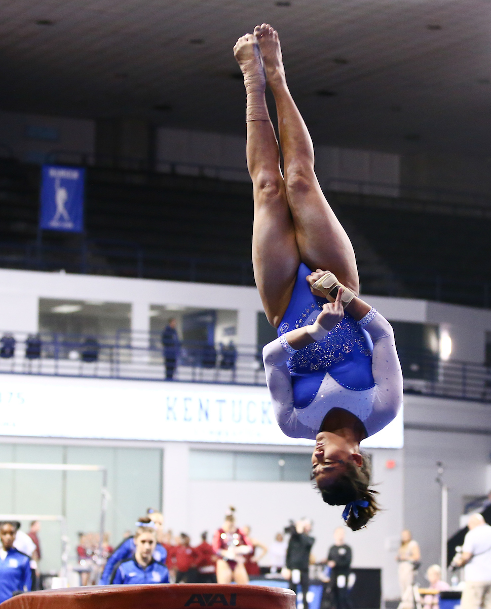 KATIE STUART.


Kentucky beats Alabama, 197.200 - 196.800.

Photo by Elliott Hess | UK Athletics