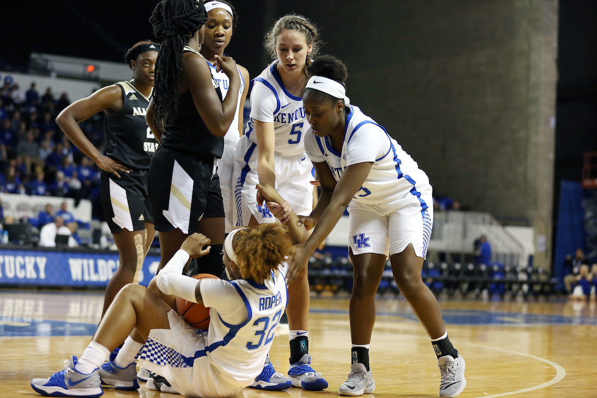 Team

UK Women's Basketball beats Alabama State on Wednesday, November 7, 2018 .

Photo by Britney Howard | UK Athletics