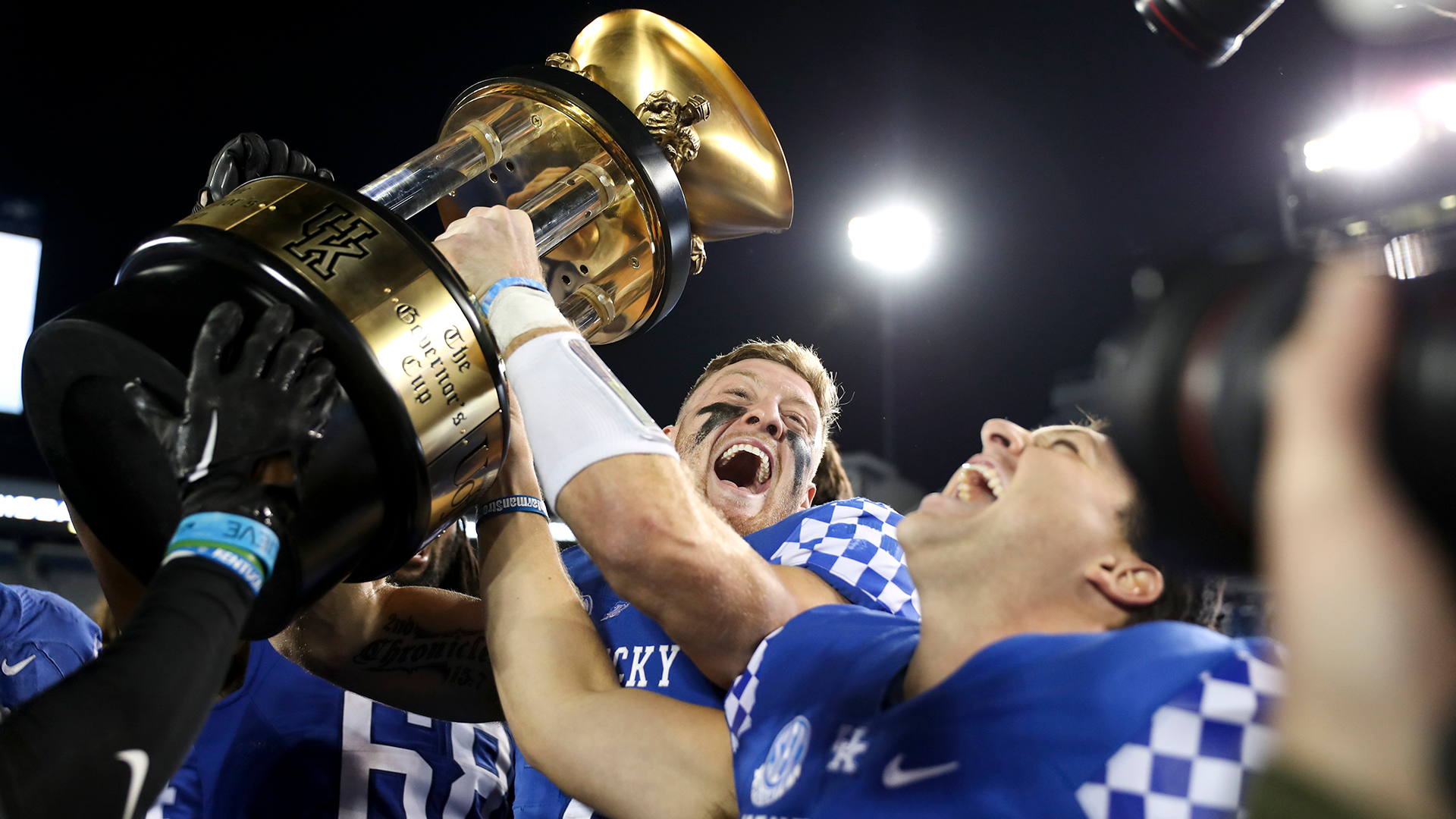 Kentucky Tops Louisville, Keeps Governor's Cup