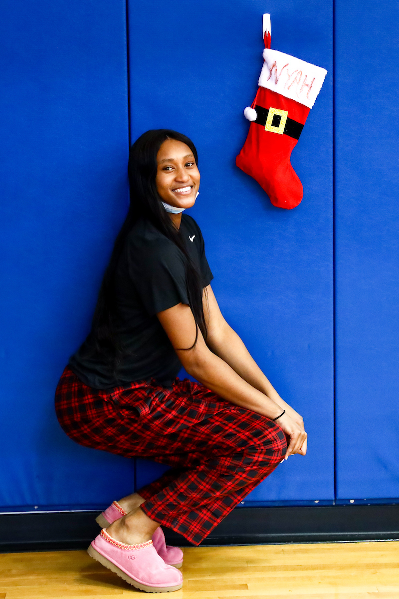 Nyah Leveretter. 

Kentucky WBB Christmas Party.

Photo by Eddie Justice | UK Athletics