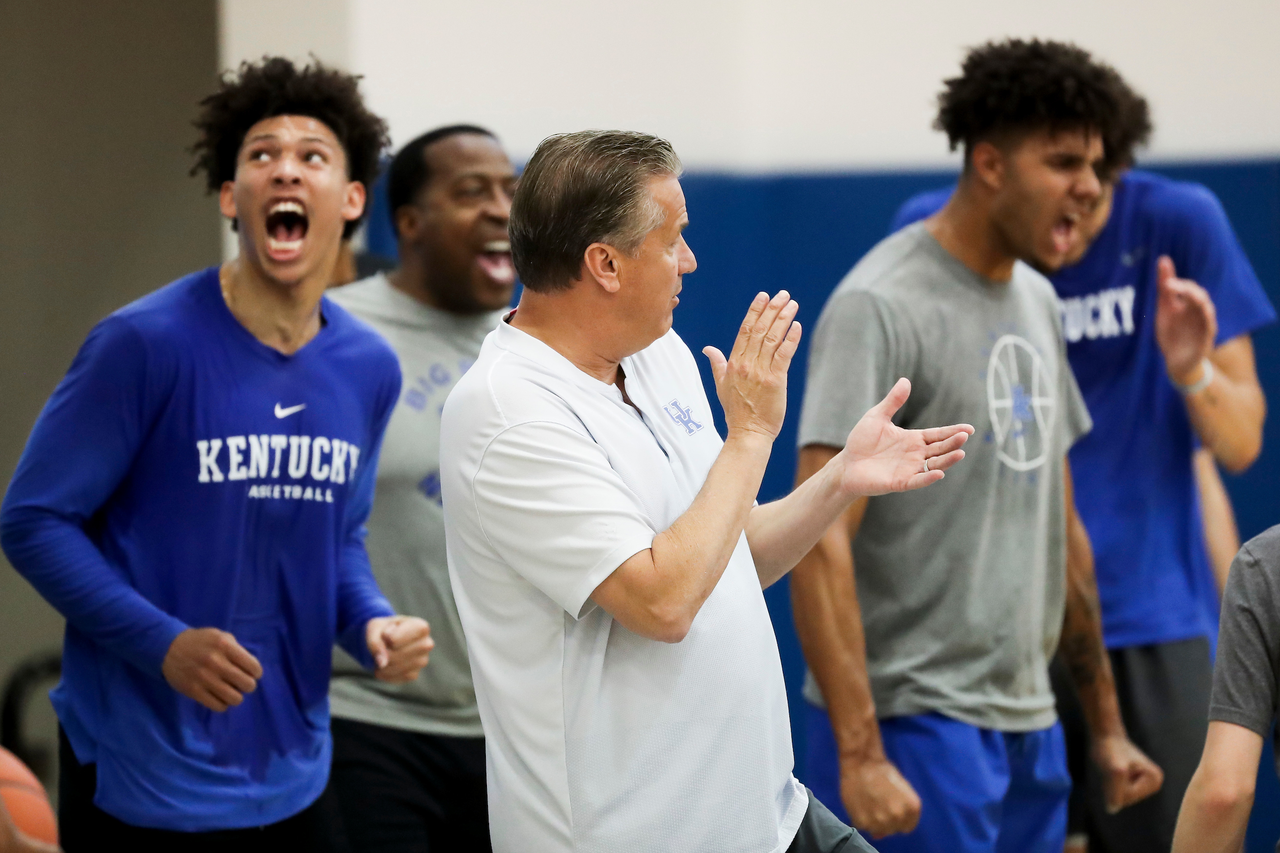 Zan Payne. Chin Coleman. John Calipari. Dontaie Allen. Lance Ware.

Summer practice.

Photo by Chet White | UK Athletics
