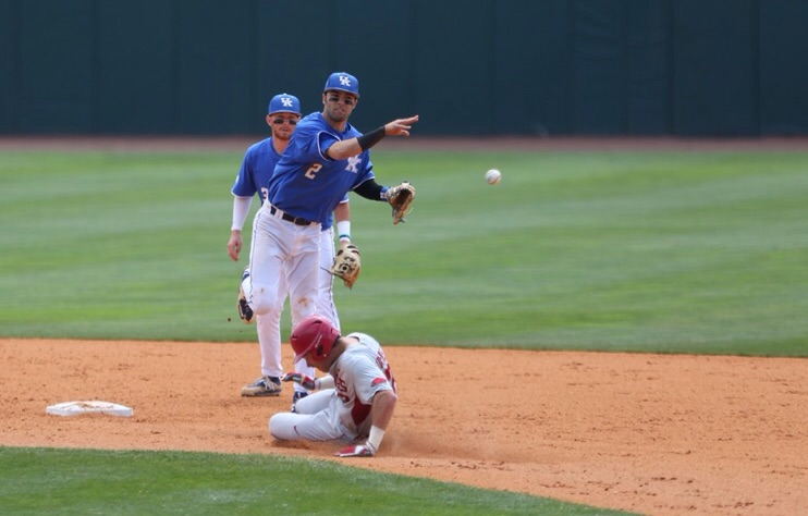 Cats Fall to Hogs 2-0 in First Game of Doubleheader