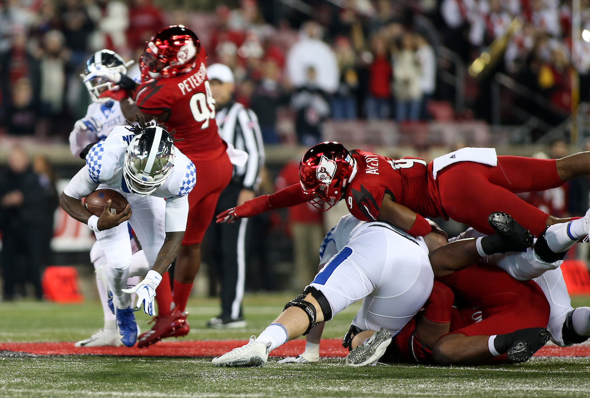 Terry Wilson

Kentucky Football beats Louisville at Cardinal Stadium 56-10.


Photo By Barry Westerman | UK Athletics