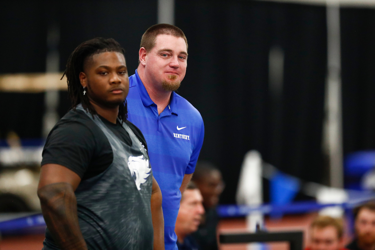 Charles Lenford Jr. Coach Keith McBride.

Jim Green Invitational


Photo by Isaac Janssen | UK Athletics