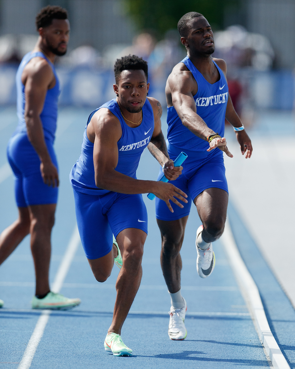 Kenroy Williams. Kennedy Lightner.

Day two of the Kentucky Invitational.

Elliott Hess | UK Athletics