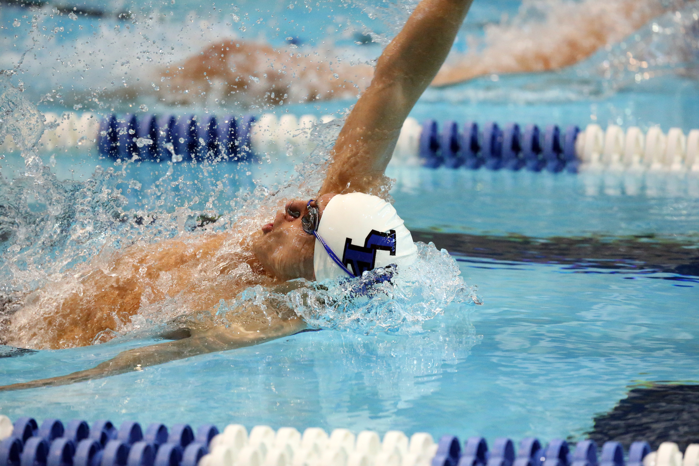 Swimming and Diving Sets Sights High in 2016-17 Campaign