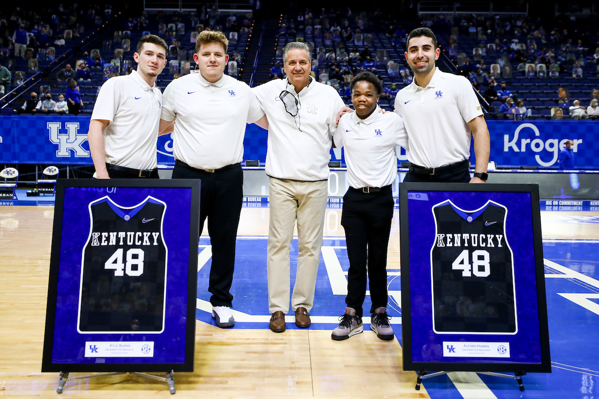 Managers. John Calipari.

UK loses to Florida 71-67.

Photo by Chet White | UK Athletics