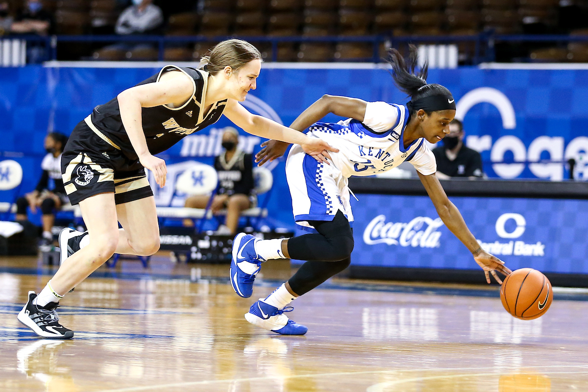 Chasity Patterson. 

Kentucky beats Worfford 98-37.

Photo by Eddie Justice | UK Athletics