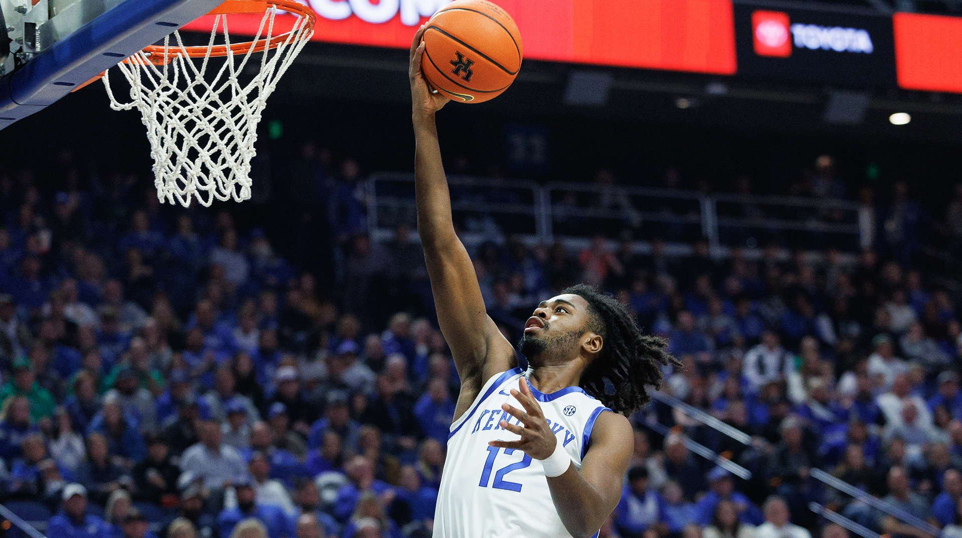 Offensive Explosion Leads Kentucky Past Marshall