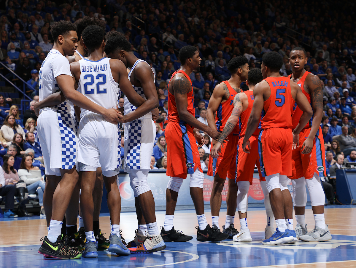 Team.

The University of Kentucky men's basketball team falls to Florida 66-64 on Saturday, January 20, 2018 at Rupp Arena in Lexington, Ky.

Photo by Elliott Hess | UK Athletics