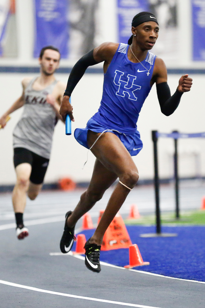 Jingle Bells Open.

Photo by Isaac Janssen | UK Athletics