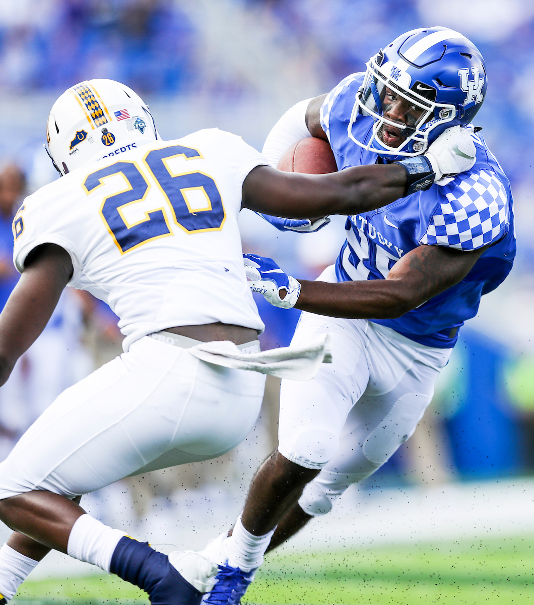 UK football beats Murray State 48-10.


Photo by Elliott Hess | UK Athletics